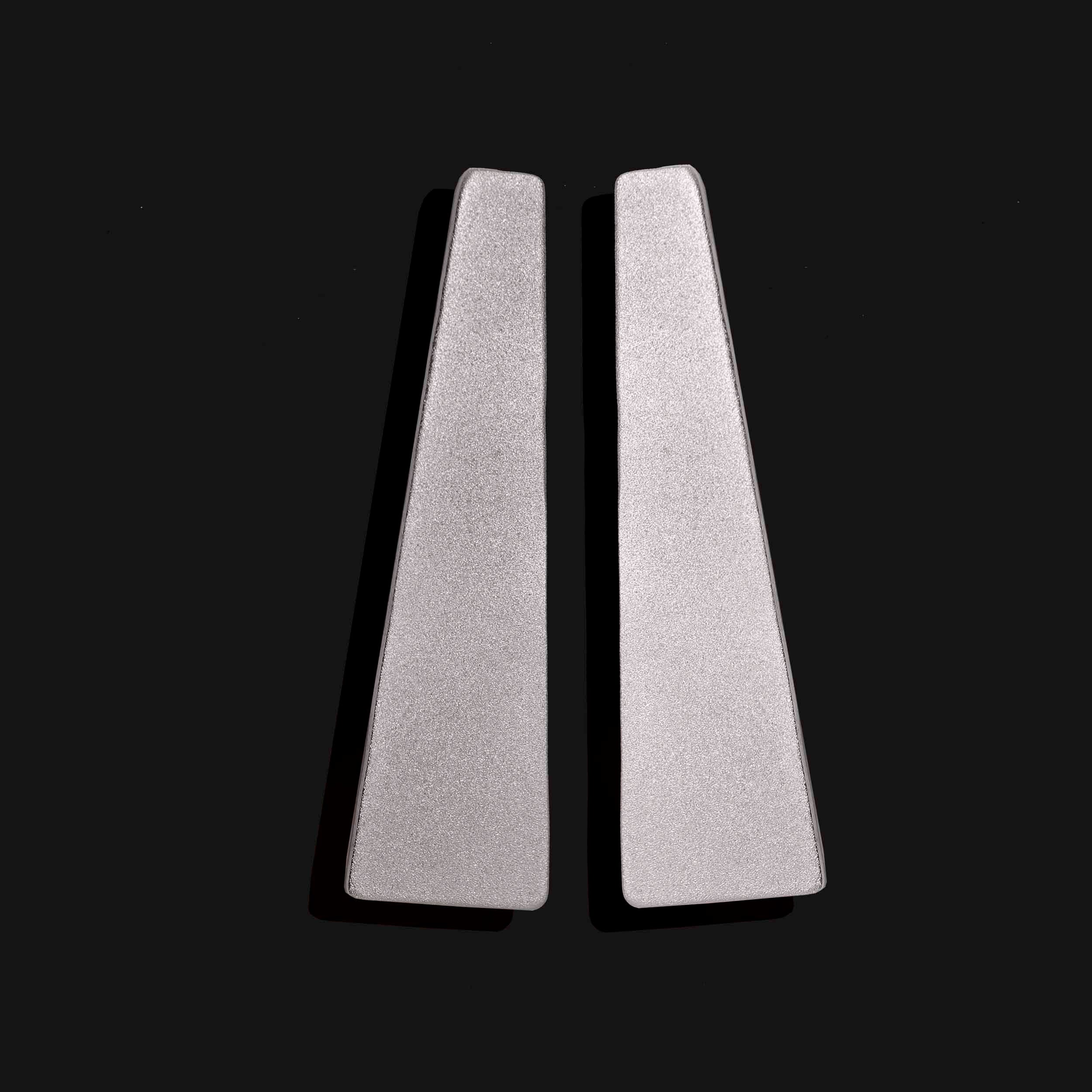 Obelisk earrings